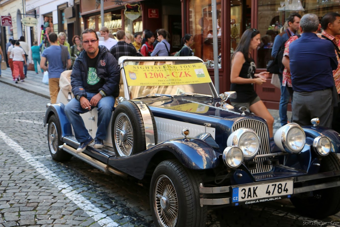 Ретро-автомобиль